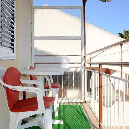 House In Guest house Tisno